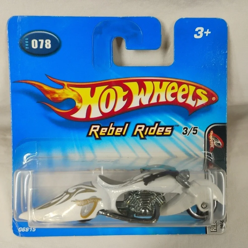 2005 Hot Wheels #078 Rebel Rides W-Oozie 3/5 White Motorcycle Short Card Package